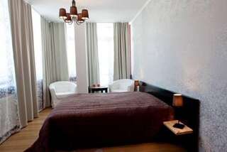 Гостиница Губернская Шерегеш Стандартный двухместный номер с 1 кроватью или 2 отдельными кроватями-1